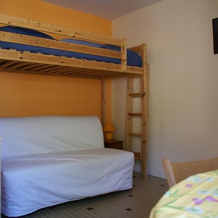 Au Coeur De Bourg Csm Apartment Courseulles-sur-Mer Ruang foto