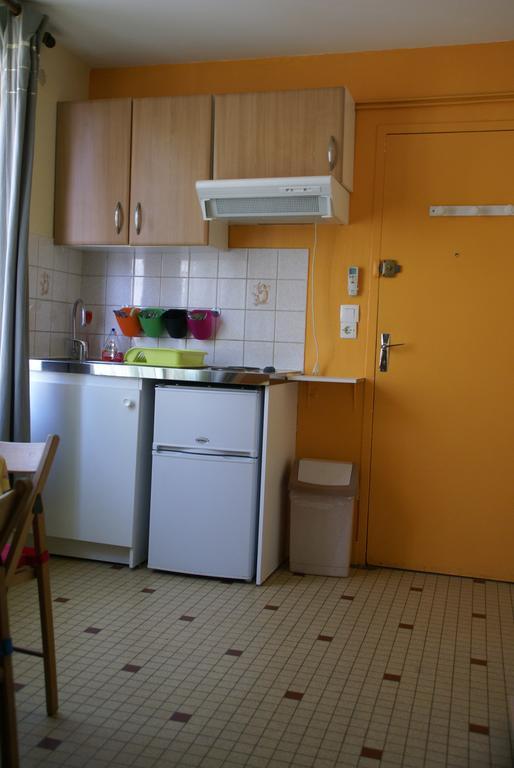Au Coeur De Bourg Csm Apartment Courseulles-sur-Mer Bagian luar foto